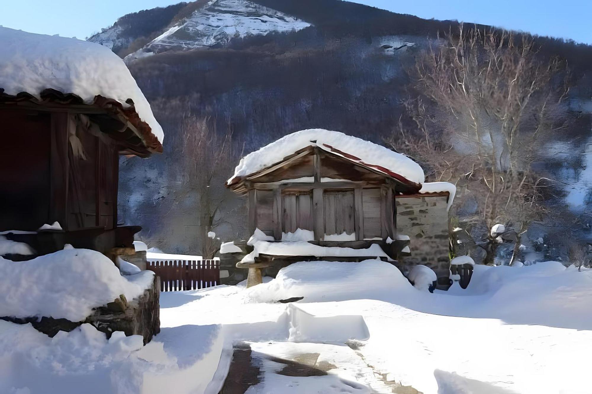 El Serenal Santa Maria de Valdeon ภายนอก รูปภาพ